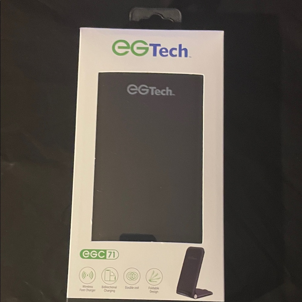 Black Wireless Charger - Picture 2 of 3